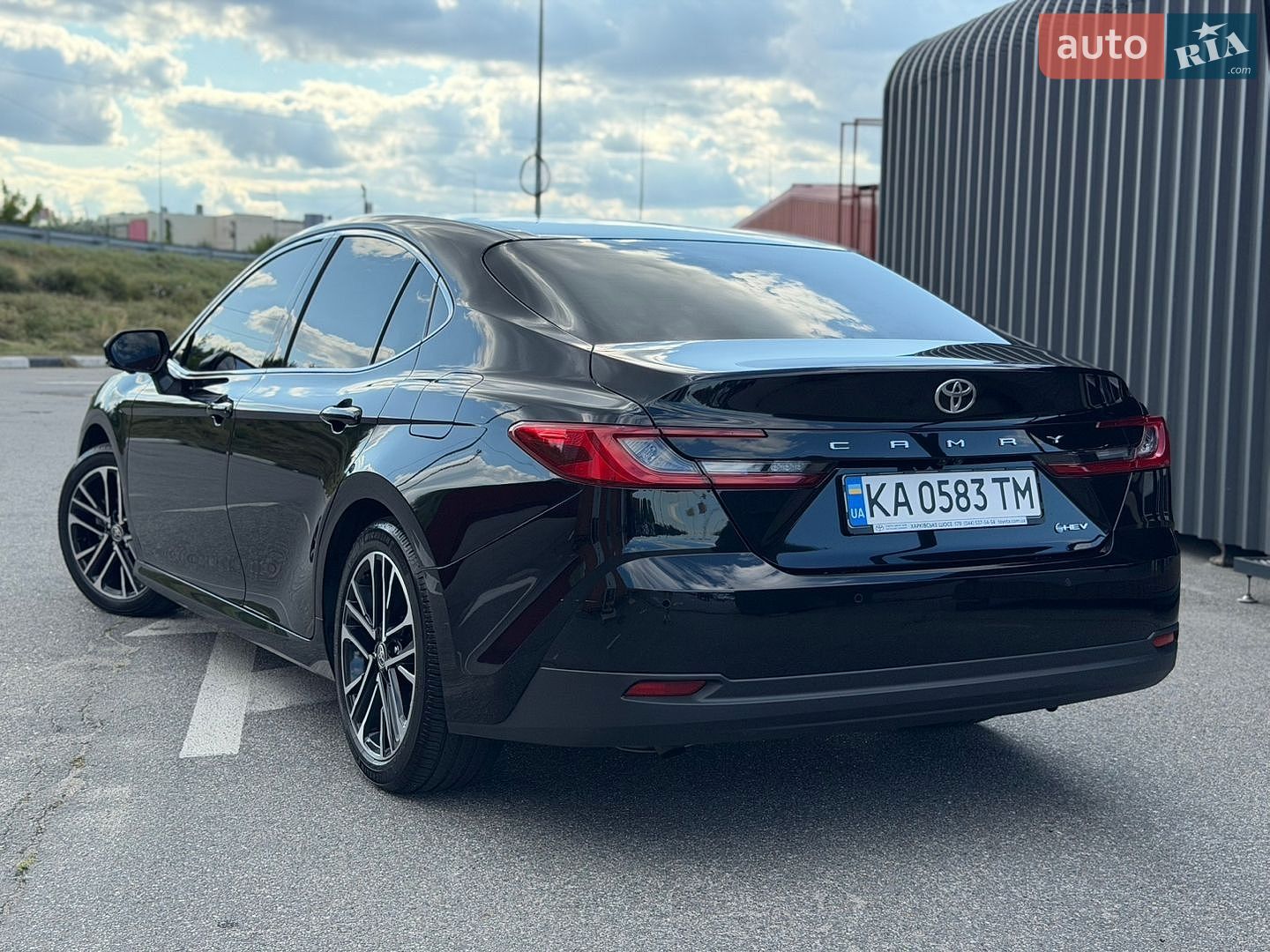 Toyota Camry 2025 VIN JTNAHACK903028079 фото оголошення 12 з 72