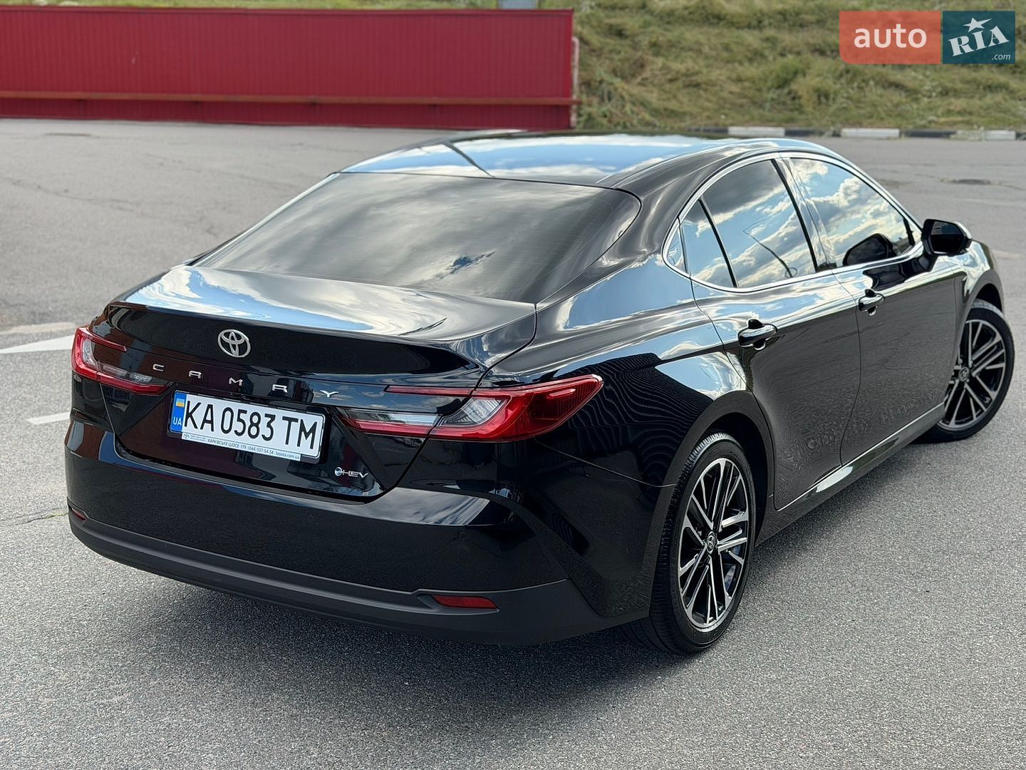 Toyota Camry 2025 VIN JTNAHACK903028079 фото оголошення 14 з 72