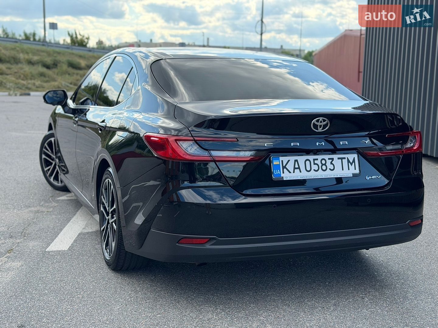 Toyota Camry 2025 VIN JTNAHACK903028079 фото оголошення 10 з 72