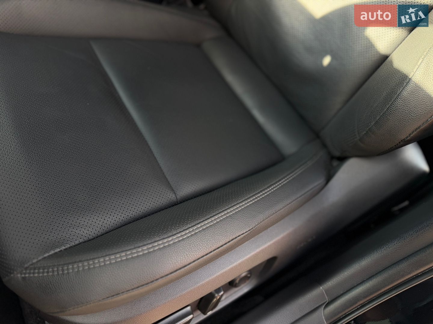 Toyota Camry 2025 VIN JTNAHACK903028079 фото оголошення 31 з 72