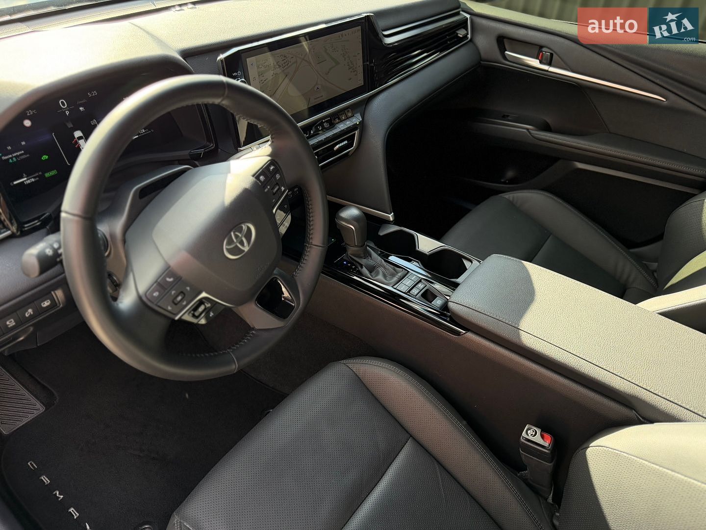 Toyota Camry 2025 VIN JTNAHACK903028079 фото оголошення 33 з 72