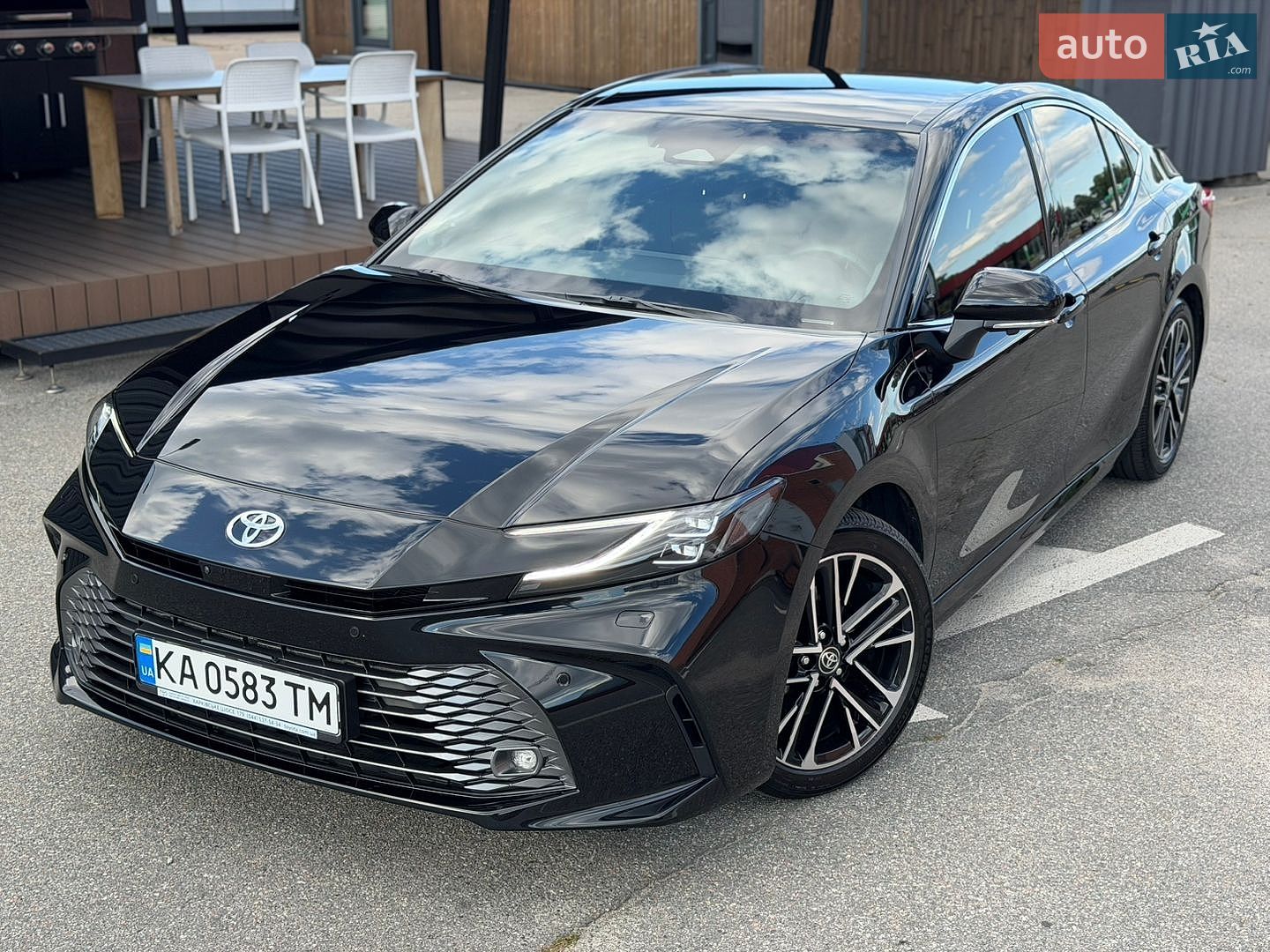 Toyota Camry 2025 VIN JTNAHACK903028079 фото оголошення 2 з 72