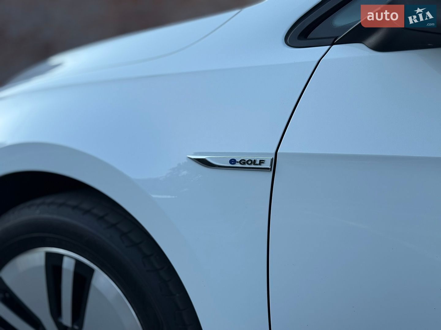 Volkswagen e-Golf 2018 VIN WVWZZZAUZJ8910428 фото оголошення 4 з 70