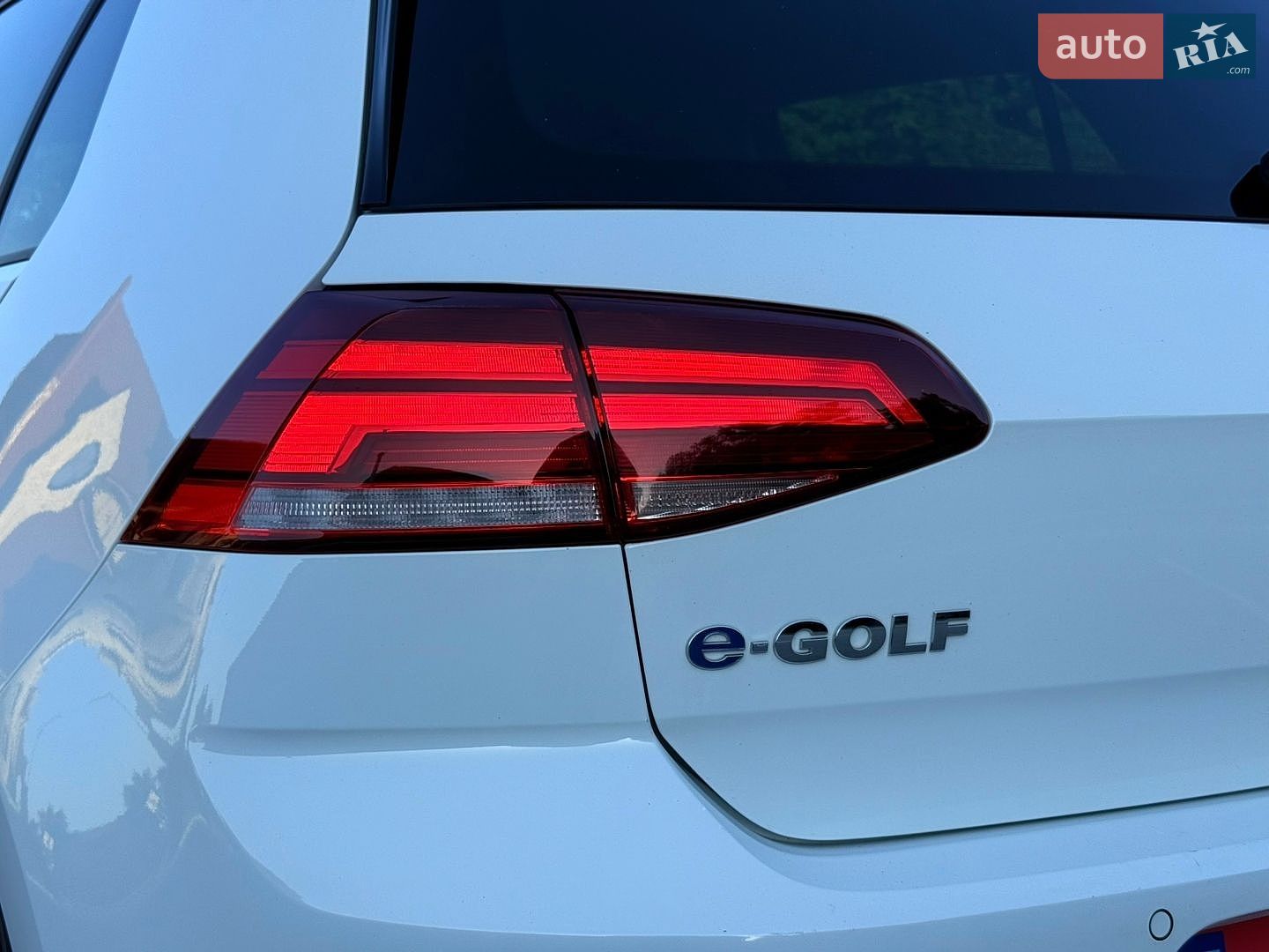 Volkswagen e-Golf 2018 VIN WVWZZZAUZJ8910428 фото оголошення 7 з 70