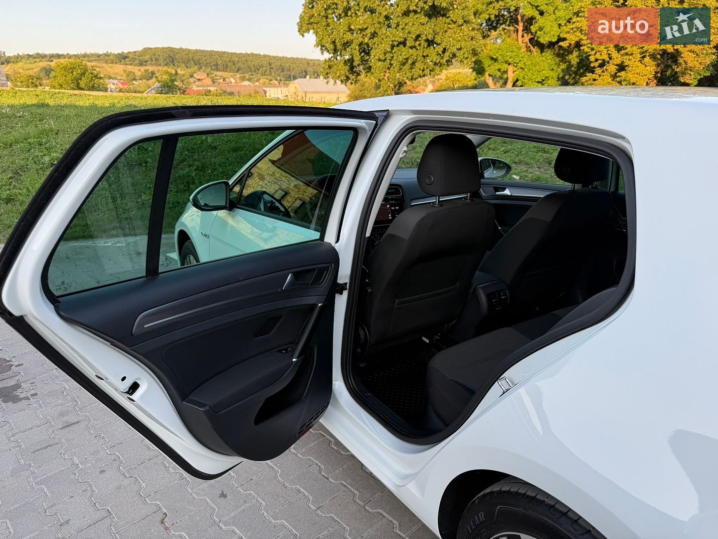 Volkswagen e-Golf 2018 VIN WVWZZZAUZJ8910428 фото оголошення 24 з 70