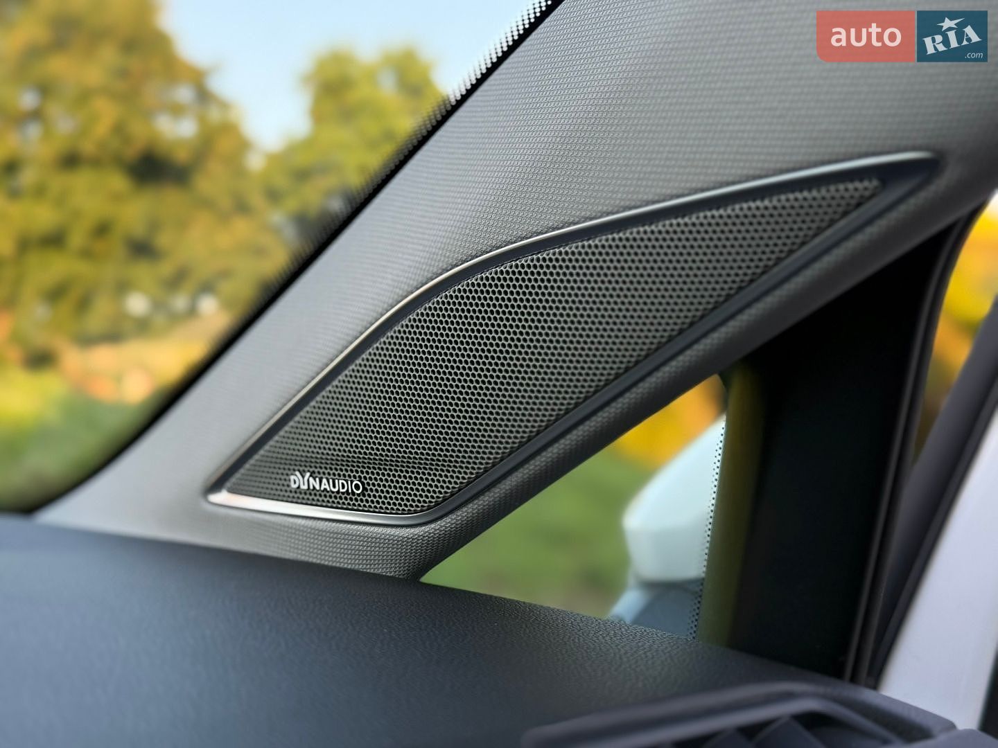 Volkswagen e-Golf 2018 VIN WVWZZZAUZJ8910428 фото оголошення 37 з 70