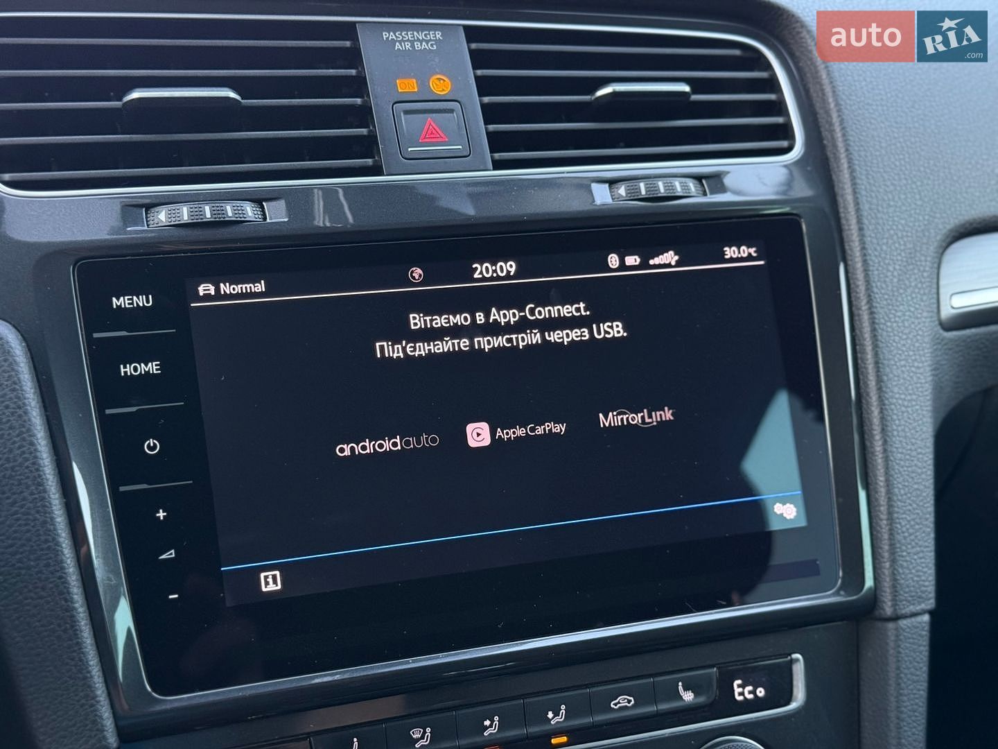 Volkswagen e-Golf 2018 VIN WVWZZZAUZJ8910428 фото оголошення 49 з 70