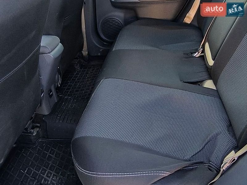 Toyota Prius 2017 VIN JTDKARFU0H3052078 фото оголошення 10 з 15