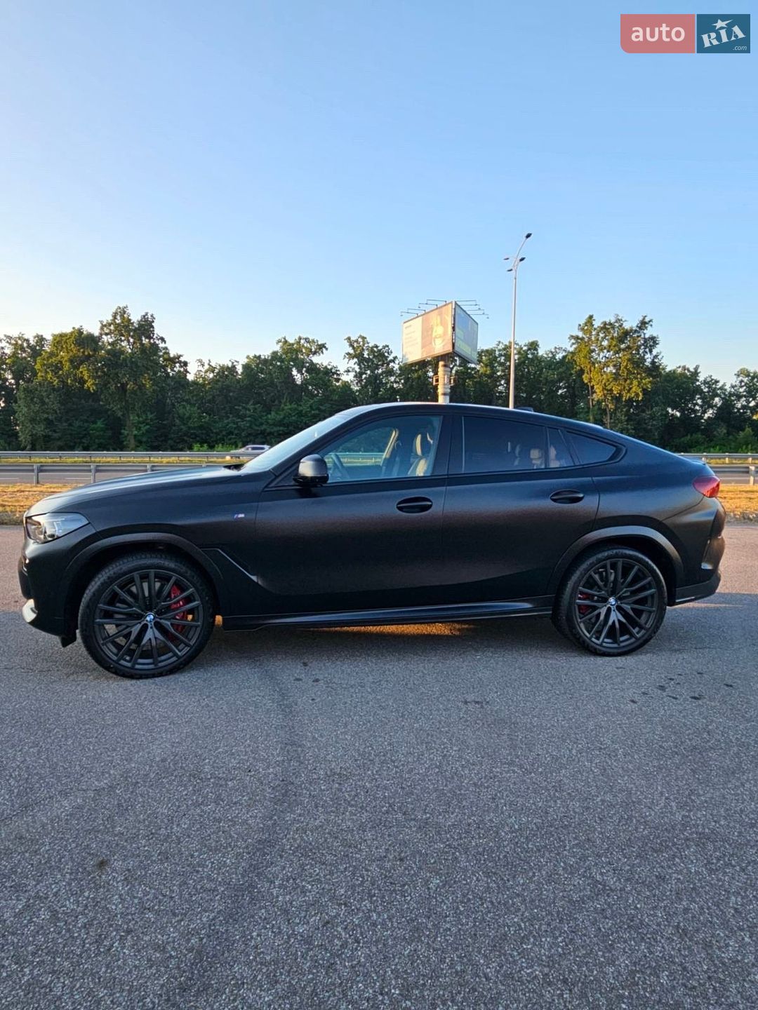 BMW X6 2022 VIN WBAGT610209L27757 фото оголошення 2 з 39