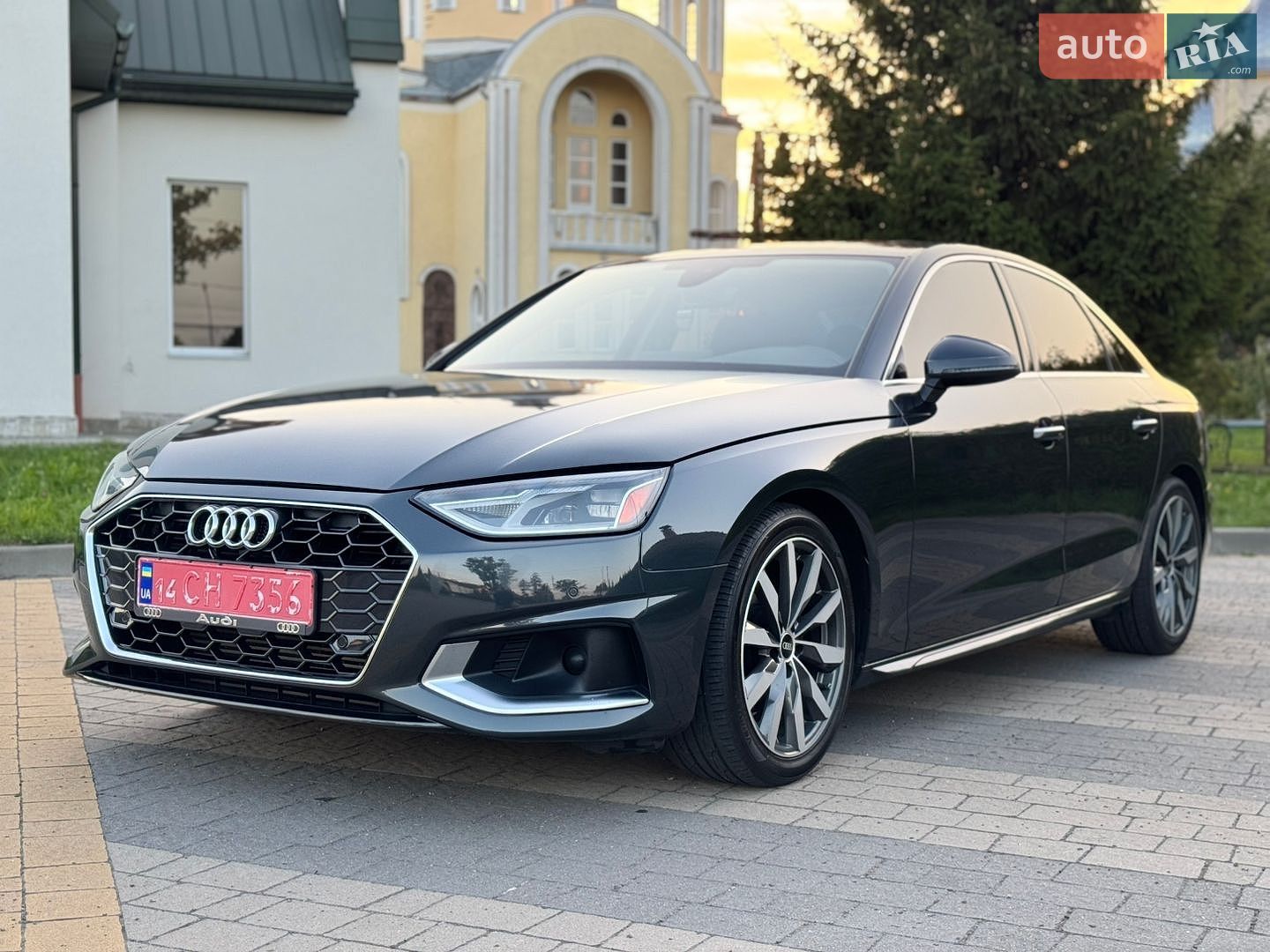 Audi A4 2021 VIN WAUABAF45MA060139 фото оголошення 3 з 46