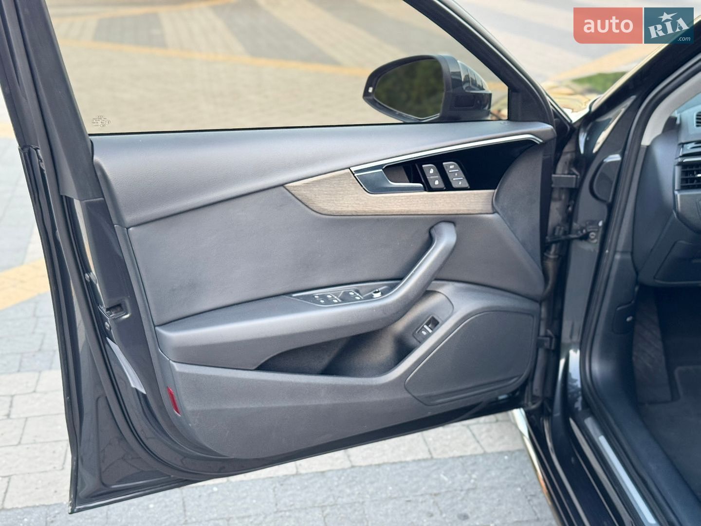 Audi A4 2021 VIN WAUABAF45MA060139 фото оголошення 14 з 46