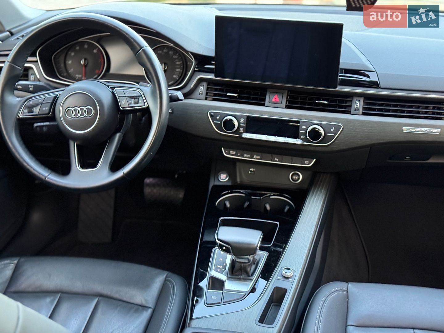 Audi A4 2021 VIN WAUABAF45MA060139 фото оголошення 18 з 46