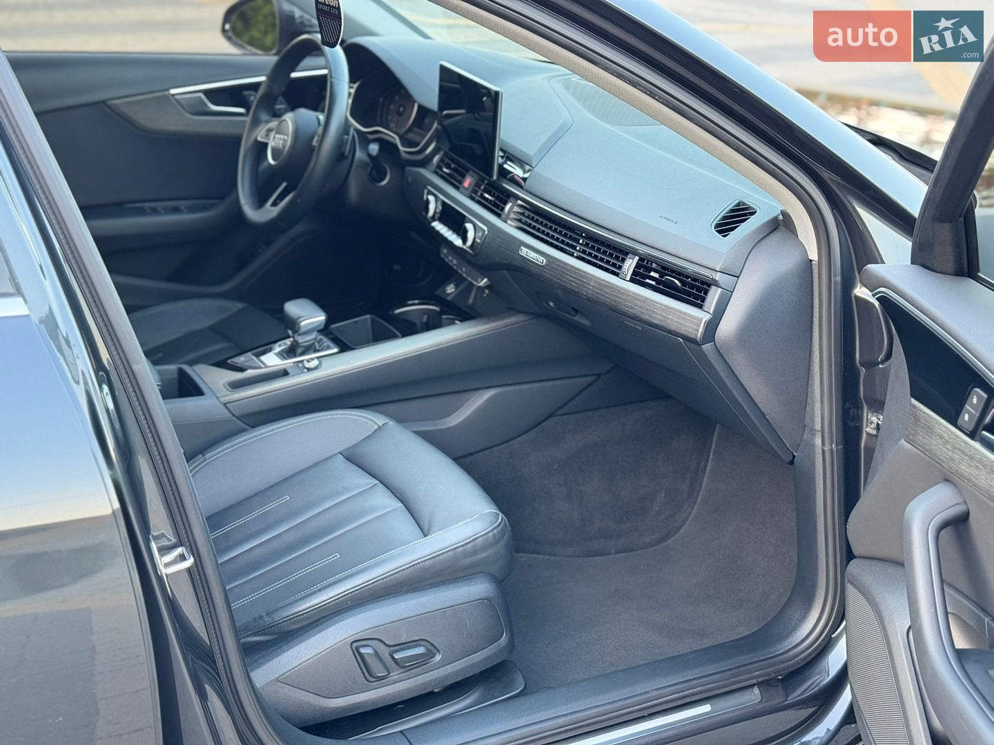 Audi A4 2021 VIN WAUABAF45MA060139 фото оголошення 20 з 46