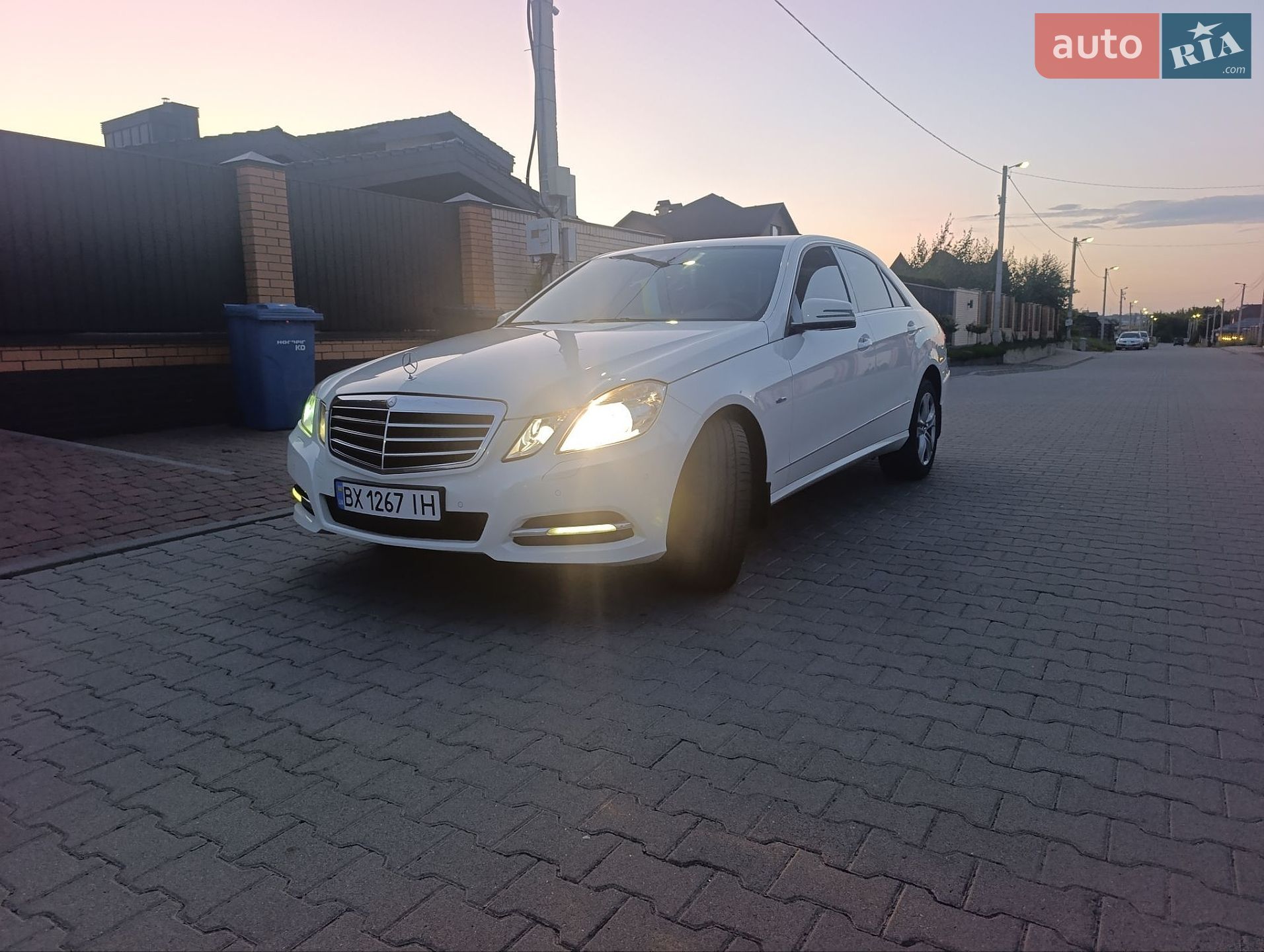 Mercedes-Benz E-Class 2011 VIN WDD2120021A541589 фото оголошення 10 з 30