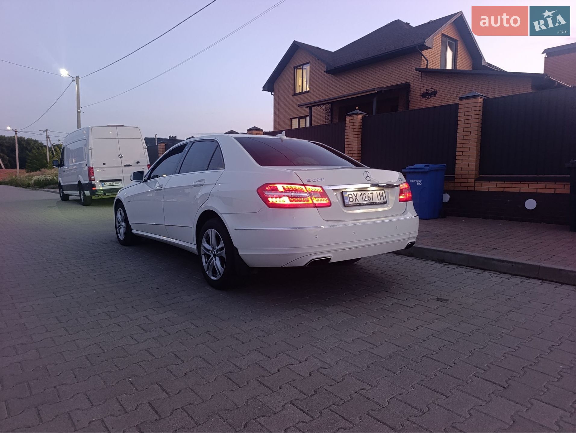 Mercedes-Benz E-Class 2011 VIN WDD2120021A541589 фото оголошення 7 з 30