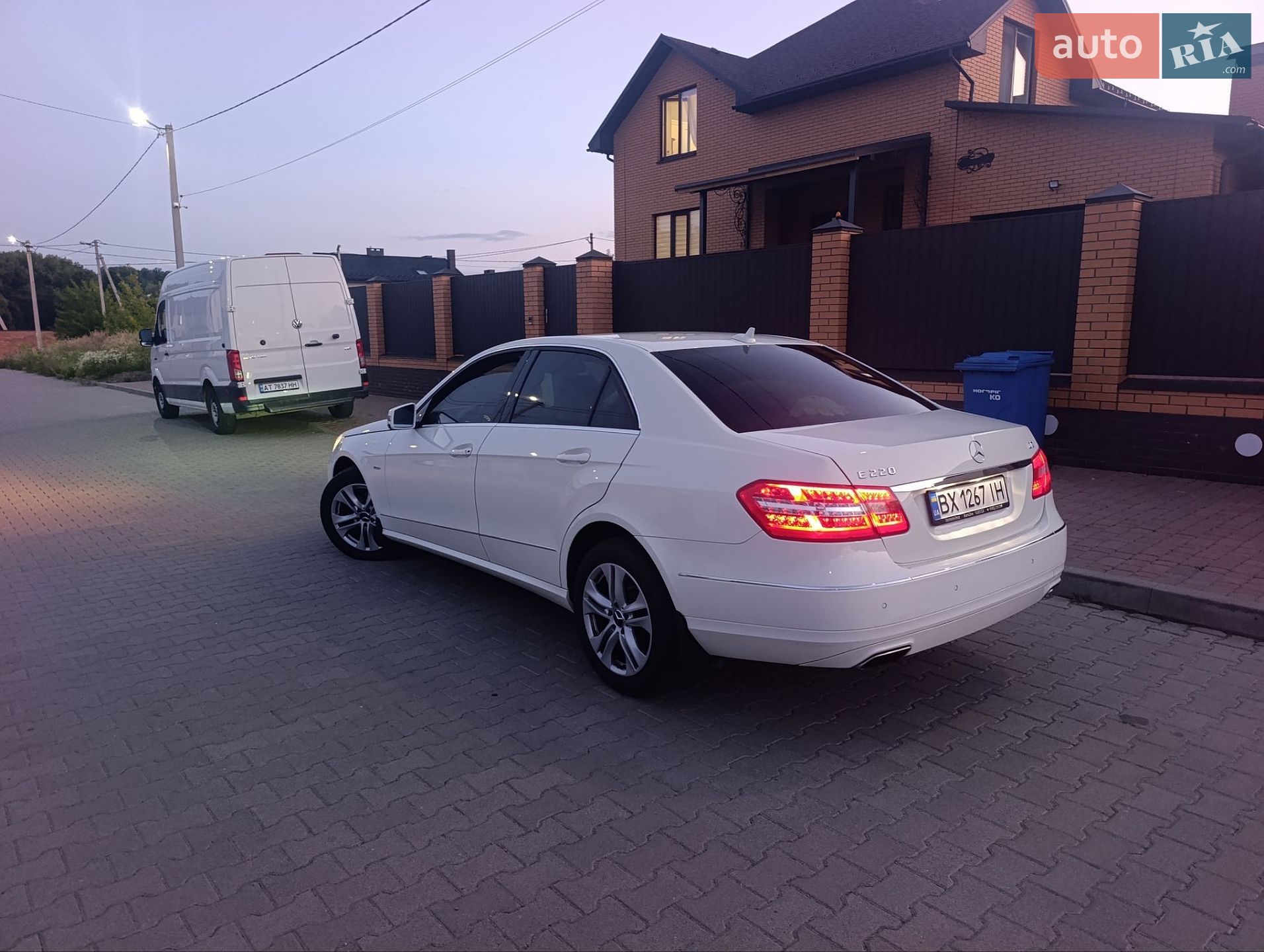 Mercedes-Benz E-Class 2011 VIN WDD2120021A541589 фото оголошення 8 з 30
