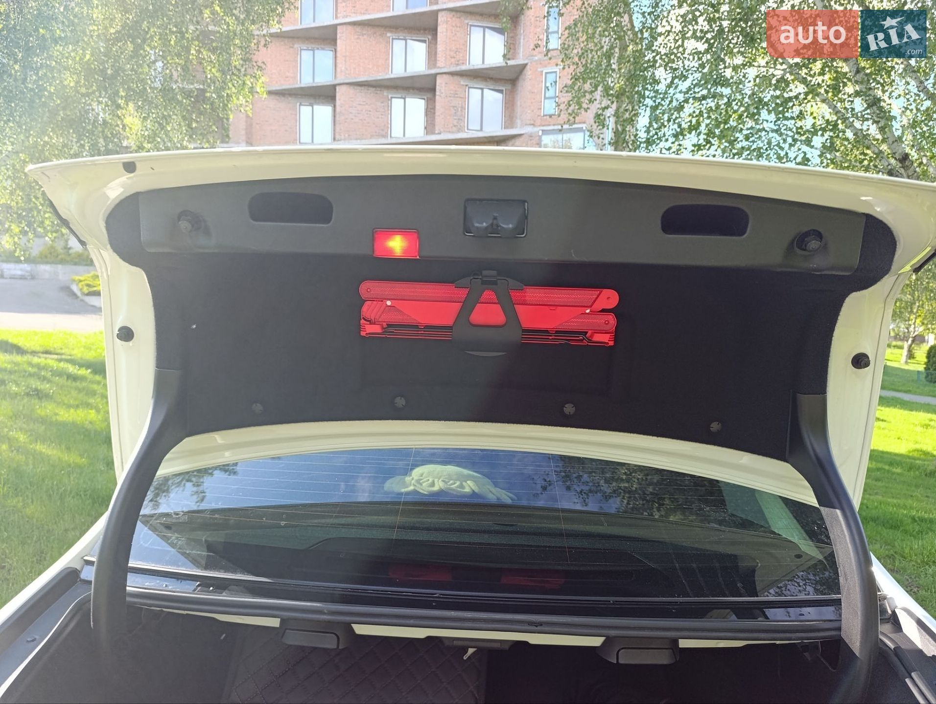 Mercedes-Benz E-Class 2011 VIN WDD2120021A541589 фото оголошення 26 з 30