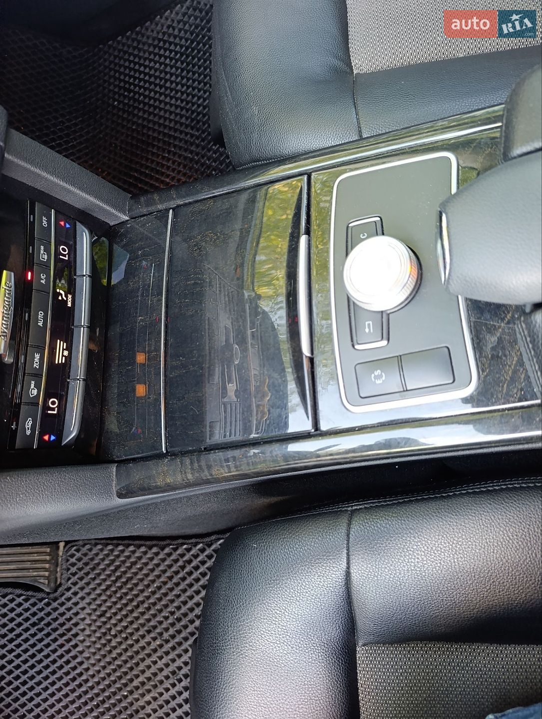 Mercedes-Benz E-Class 2011 VIN WDD2120021A541589 фото оголошення 29 з 30