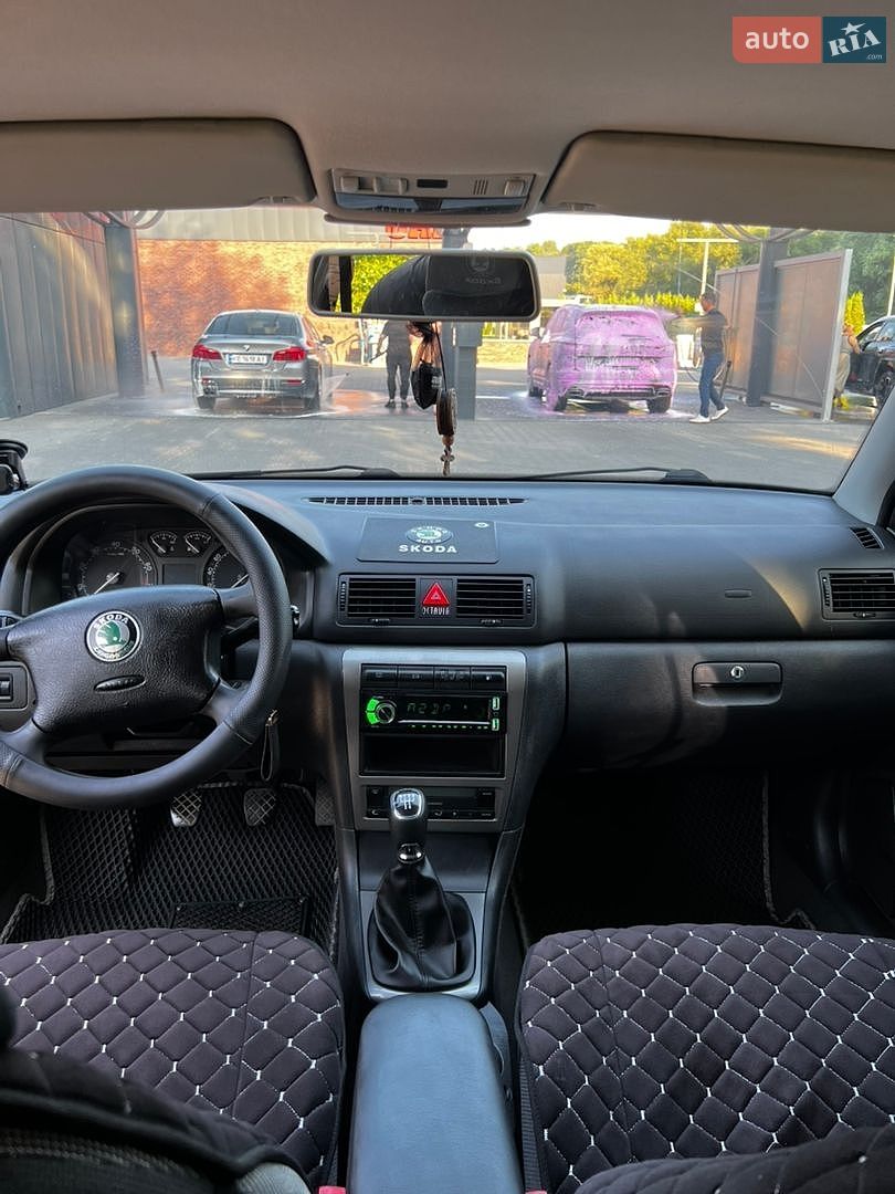 Skoda Octavia 2004 VIN TMBHX21U342852316 фото оголошення 2 з 19
