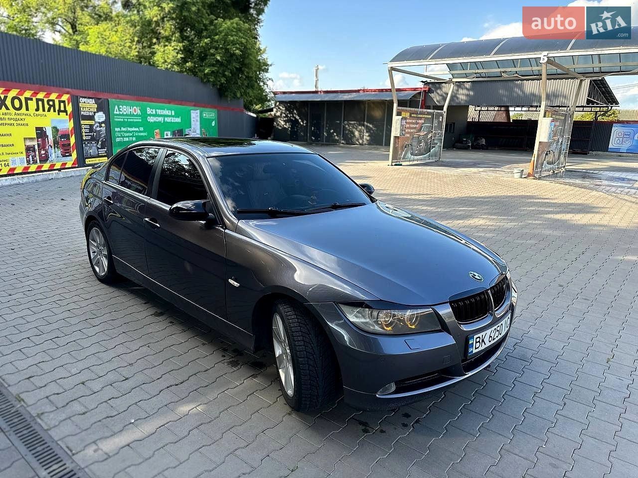 BMW 3 Series 2004 VIN WBAVC31080KT68232 фото оголошення 10 з 34