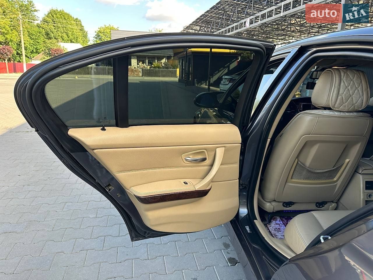 BMW 3 Series 2004 VIN WBAVC31080KT68232 фото оголошення 26 з 34