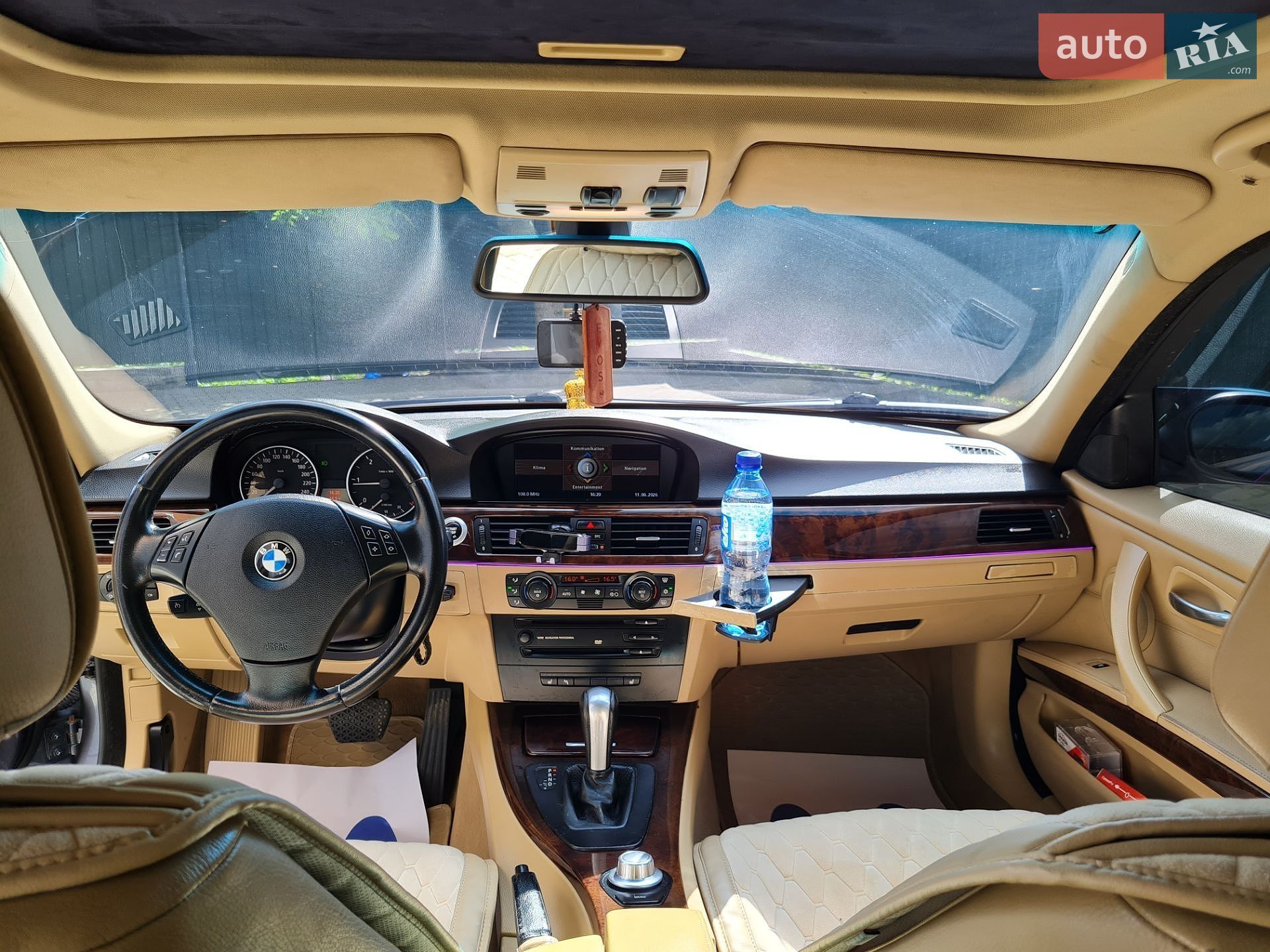 BMW 3 Series 2004 VIN WBAVC31080KT68232 фото оголошення 28 з 34