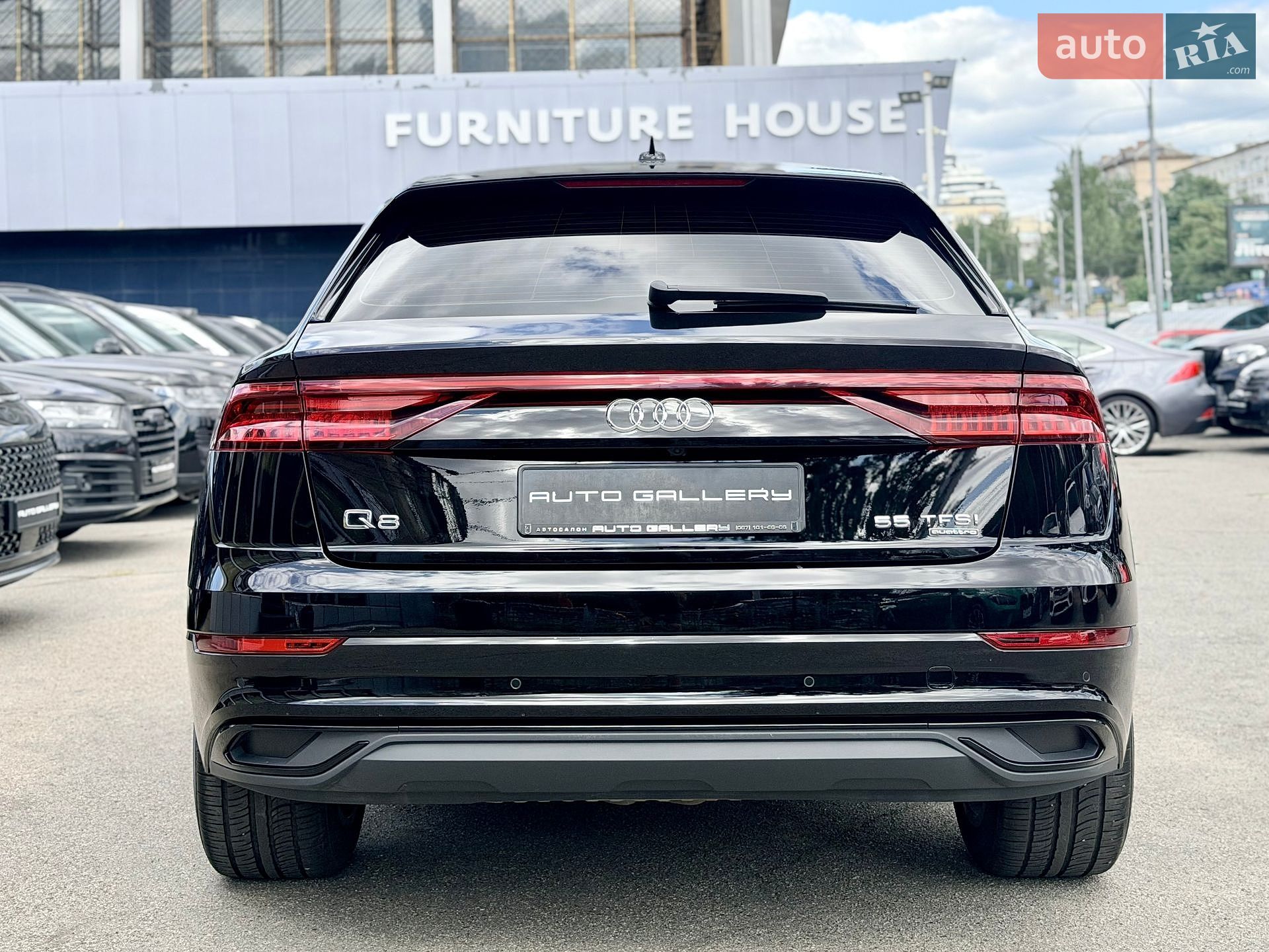 Audi Q8 2018 VIN WAUZZZF10KD010635 фото оголошення 2 з 31