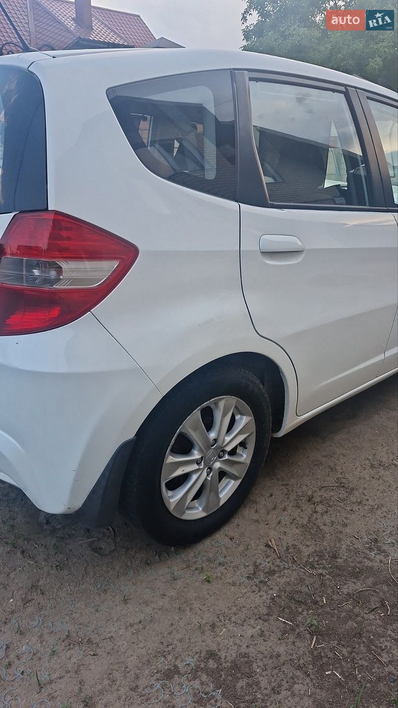 Honda Jazz 2011 VIN LUCGG3850C3201914 фото оголошення 3 з 9