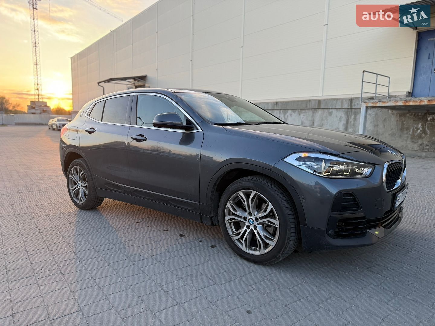 BMW X2 2018 VIN WBXYJ3C53KEP76981 фото оголошення 4 з 27