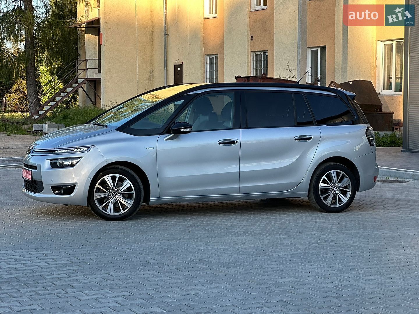 Citroen Grand C4 Picasso 2014 VIN VF73AAHXTEJ593079 фото оголошення 4 з 71