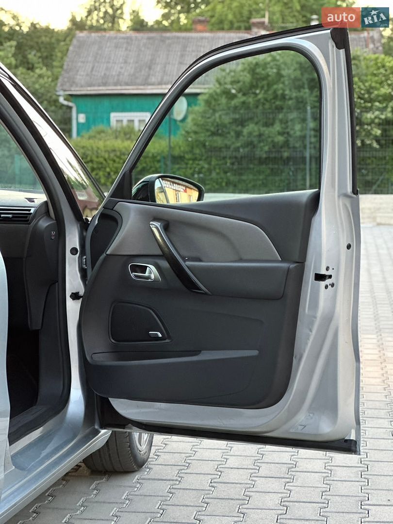 Citroen Grand C4 Picasso 2014 VIN VF73AAHXTEJ593079 фото оголошення 50 з 71
