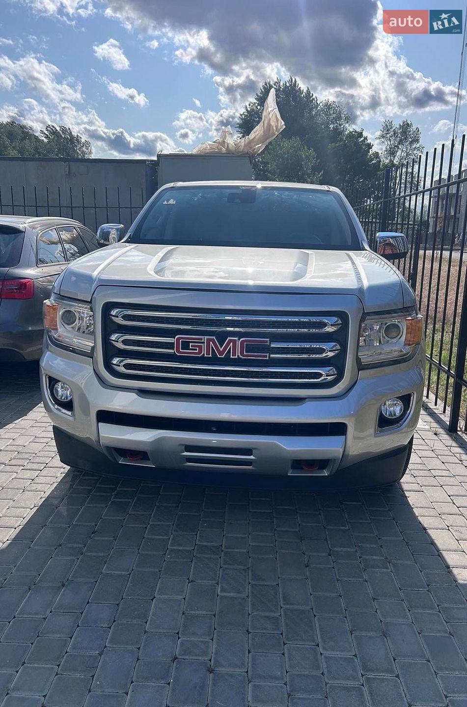 GMC Canyon 2018 VIN 1GTG6EEN7J1236851 фото оголошення 2 з 15