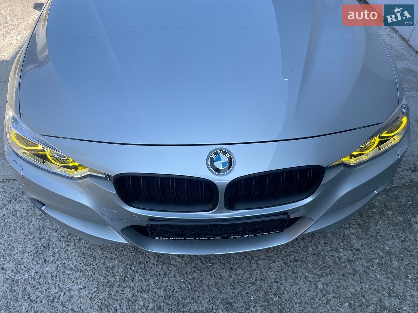 BMW 3 Series 2017 VIN WBA8E5G33HNU44812 фото оголошення 12 з 19
