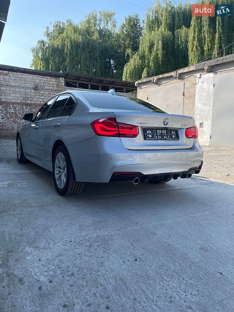 BMW 3 Series 2017 VIN WBA8E5G33HNU44812 фото оголошення 8 з 19