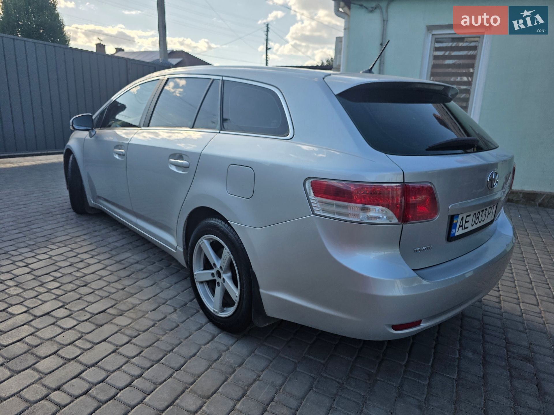 Toyota Avensis 2010 VIN SB1EB76LX0E017728 фото оголошення 5 з 27