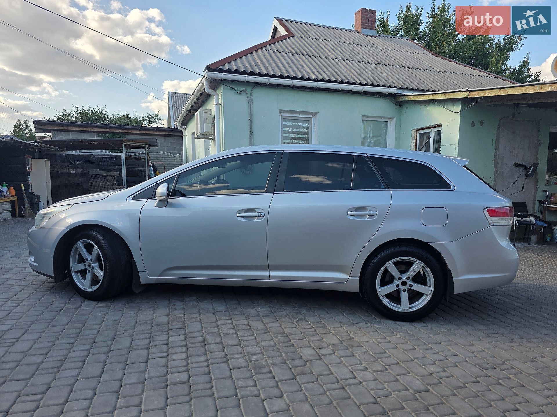 Toyota Avensis 2010 VIN SB1EB76LX0E017728 фото оголошення 7 з 27