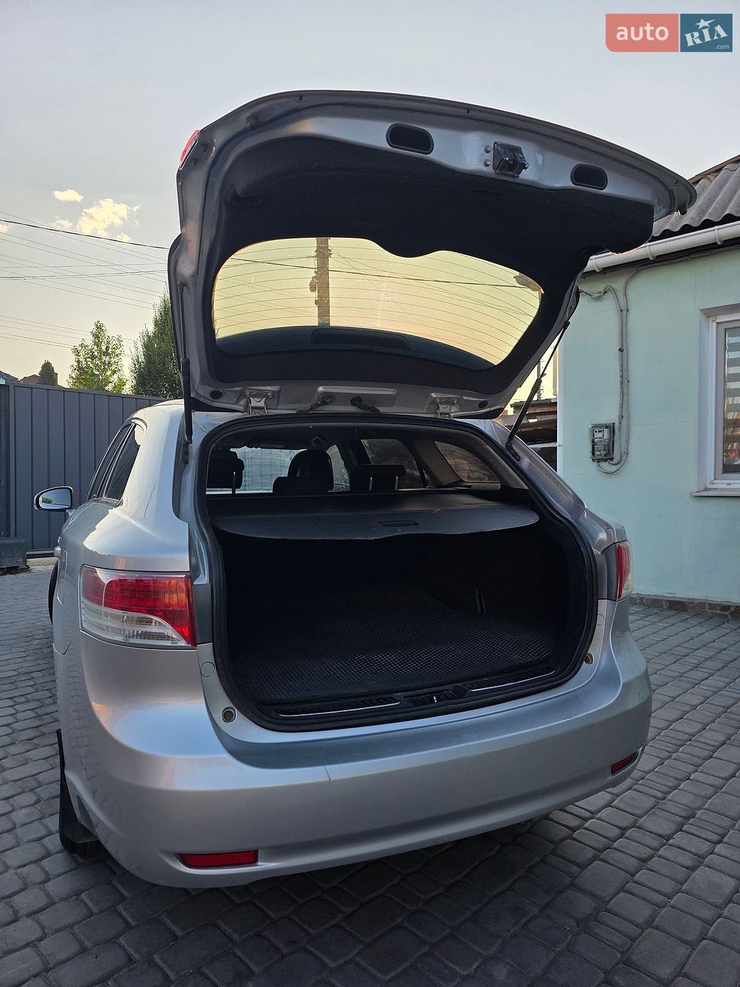 Toyota Avensis 2010 VIN SB1EB76LX0E017728 фото оголошення 16 з 27