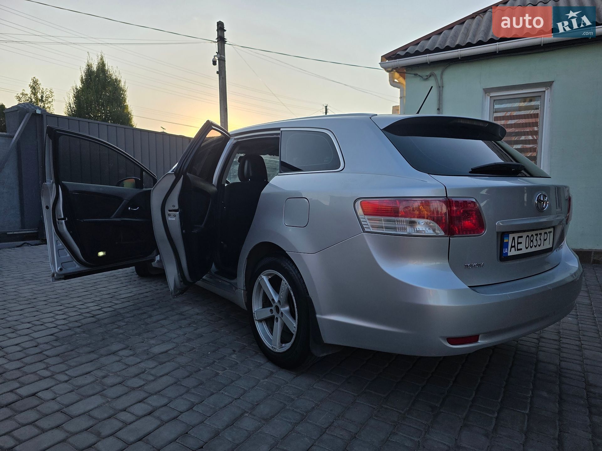 Toyota Avensis 2010 VIN SB1EB76LX0E017728 фото оголошення 22 з 27