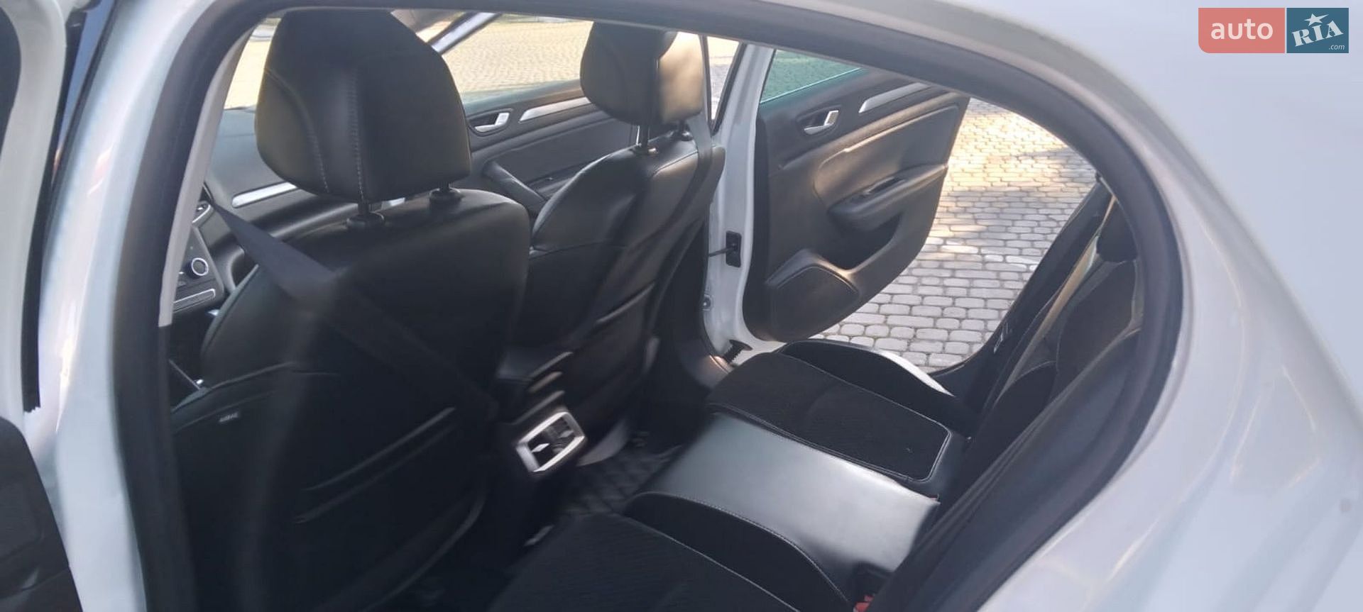 Renault Megane 2019 VIN VF1RFB002K0052071 фото оголошення 9 з 25