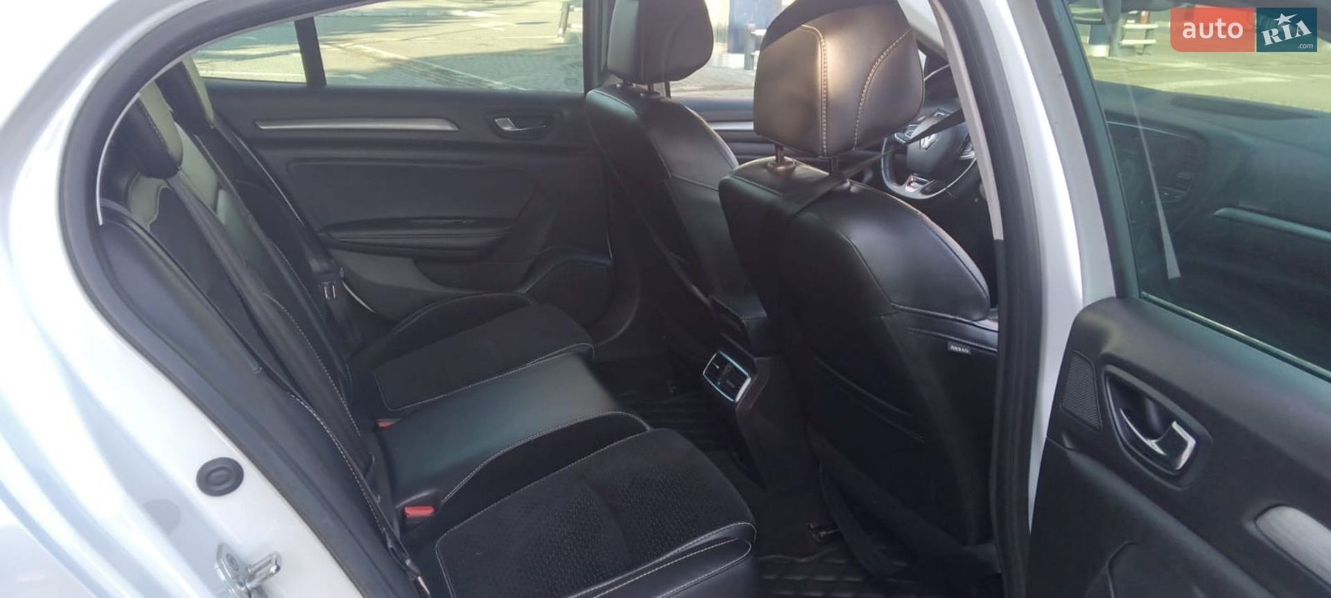 Renault Megane 2019 VIN VF1RFB002K0052071 фото оголошення 11 з 25