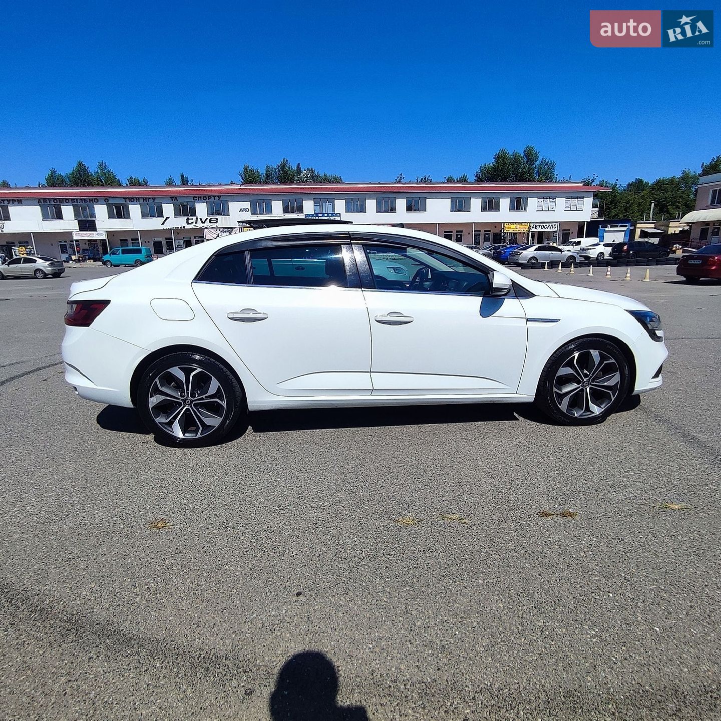 Renault Megane 2019 VIN VF1RFB002K0052071 фото оголошення 5 з 25