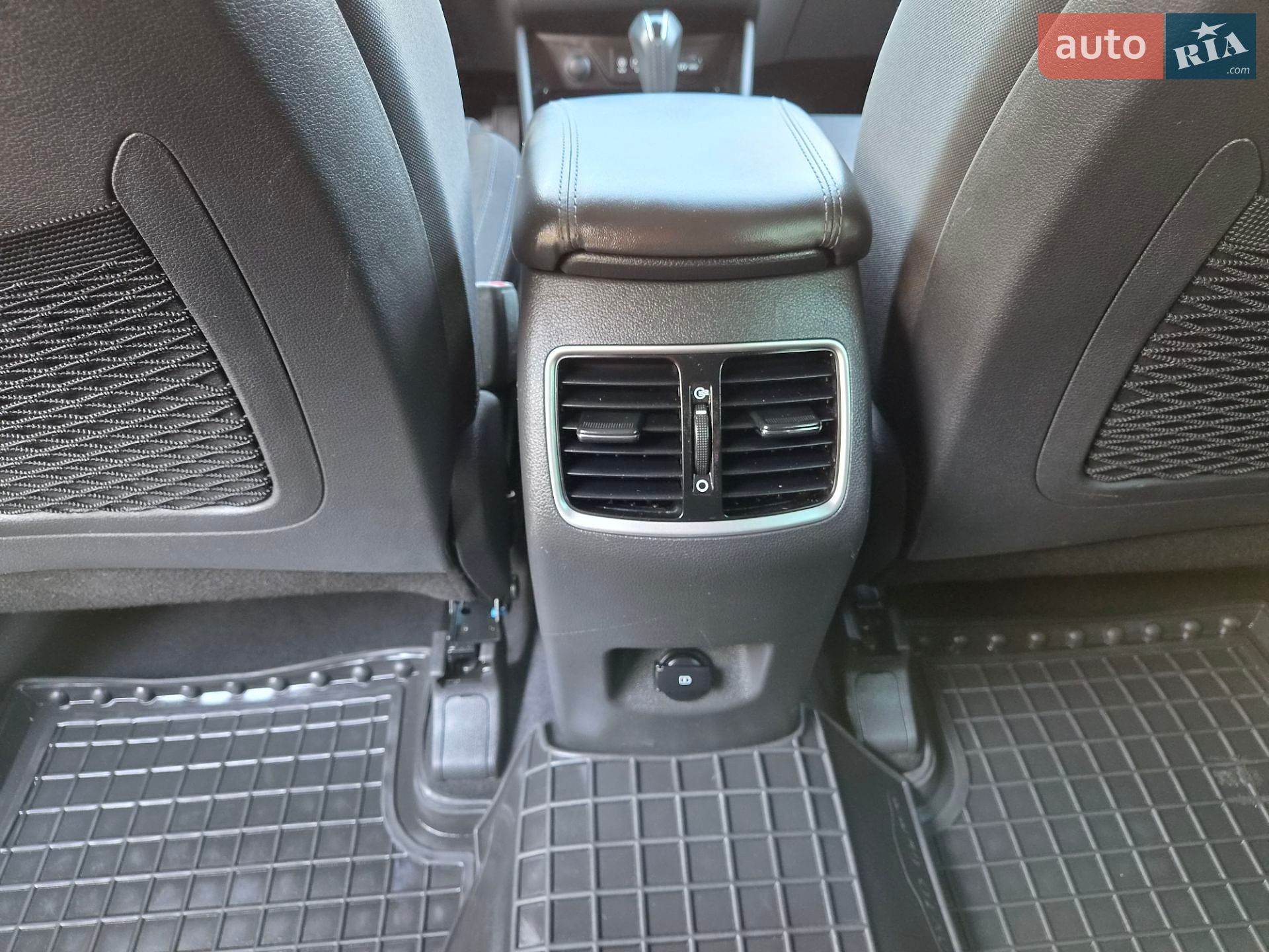Hyundai Tucson 2019 VIN TMAJ3813BKJ869275 фото оголошення 30 з 71