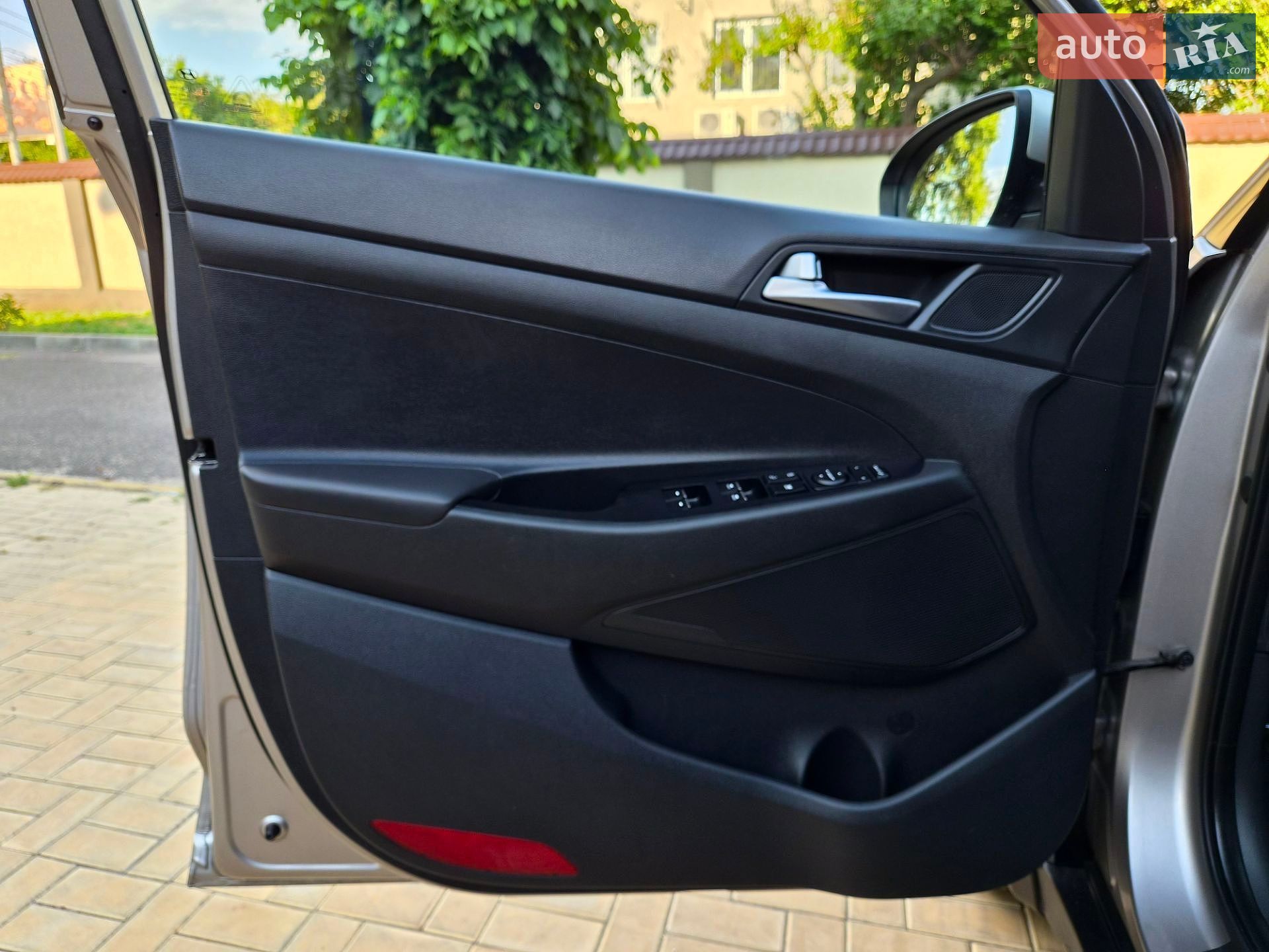 Hyundai Tucson 2019 VIN TMAJ3813BKJ869275 фото оголошення 41 з 71