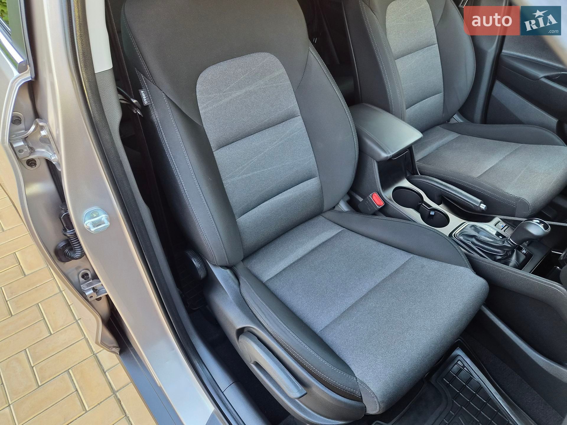 Hyundai Tucson 2019 VIN TMAJ3813BKJ869275 фото оголошення 47 з 71