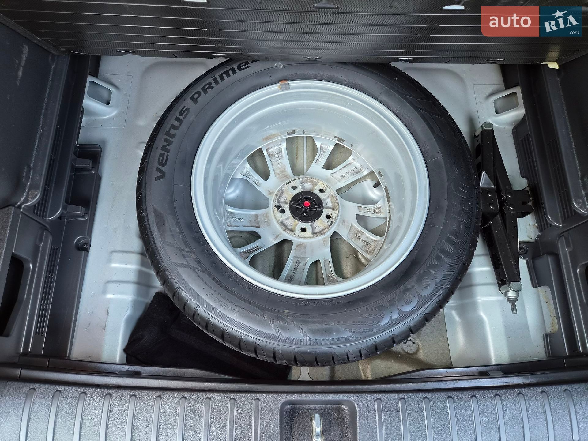 Hyundai Tucson 2019 VIN TMAJ3813BKJ869275 фото оголошення 54 з 71