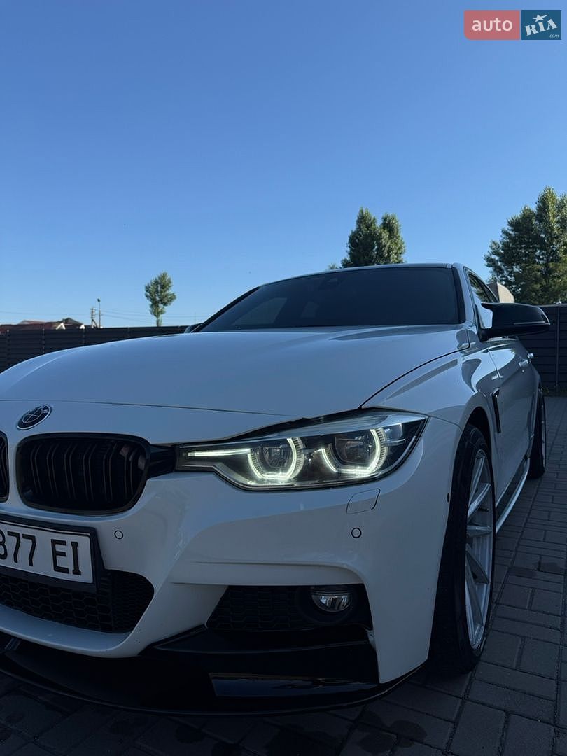 BMW 3 Series 2015 VIN WBA8E3C57GK501525 фото оголошення 10 з 36
