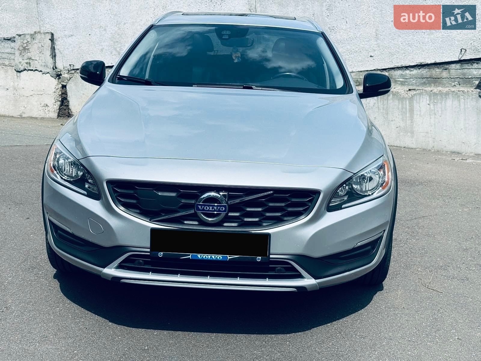 Volvo V60 Cross Country 2015 VIN YV4612HK9G1010939 фото оголошення 2 з 12