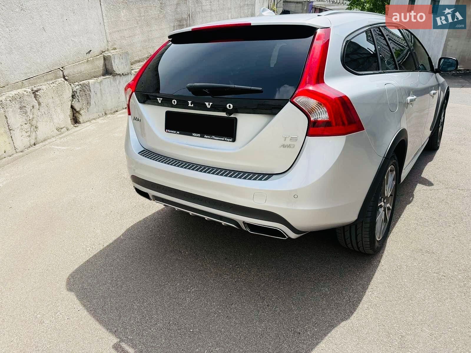 Volvo V60 Cross Country 2015 VIN YV4612HK9G1010939 фото оголошення 4 з 12