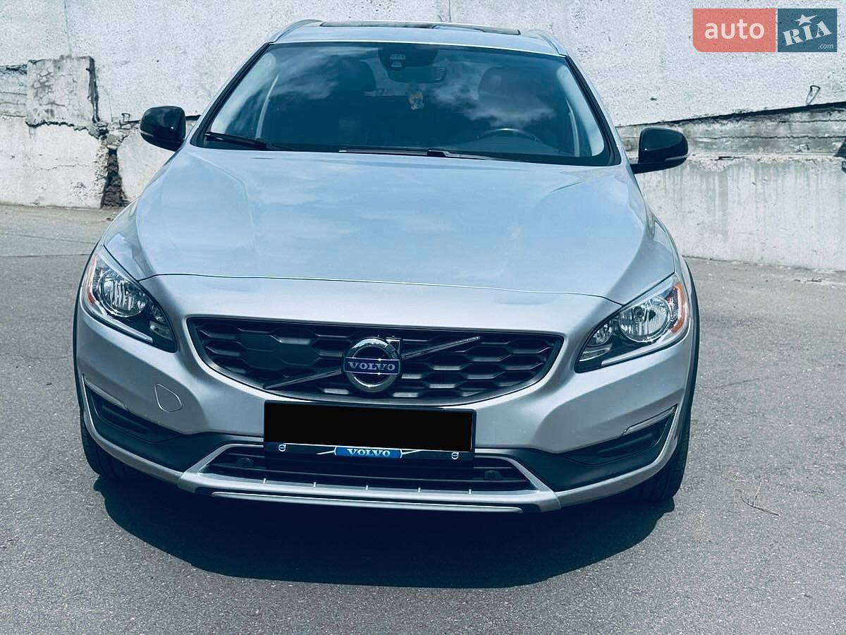 Volvo V60 Cross Country 2015 VIN YV4612HK9G1010939 фото оголошення 8 з 12