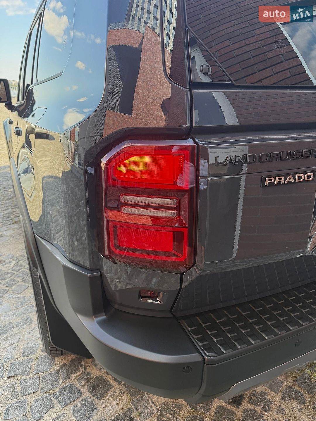 Toyota Land Cruiser Prado 2025 VIN JTEAR3AJ60K033099 фото оголошення 12 з 42